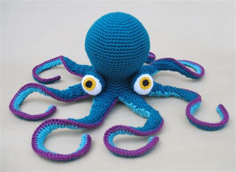 Crochet A Giant Octopus Amigurumi So Fun And The Pattern Is Free