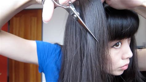 Want to learn how to make curls more uniform? How to thin out your hair with shears or a razor - YouTube