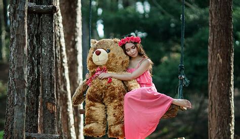 Online Crop Hd Wallpaper Teddy Bears Women Model Barefoot Swings