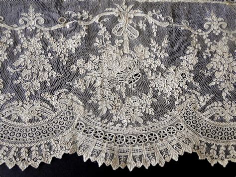 Buyer And Seller Of Antique Lace Fine Linens Vintage Clothing Haute