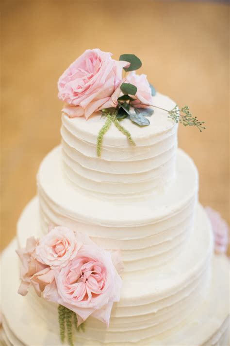 Pink Flowers On Wedding Cake Elizabeth Anne Designs The Wedding Blog