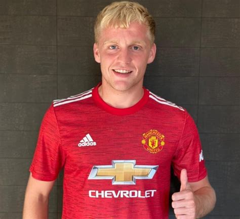 Van de beek looks like an exceptional acquisition for whichever team manages to convince him of their project. Manchester United star Dean Henderson gave up shirt number ...