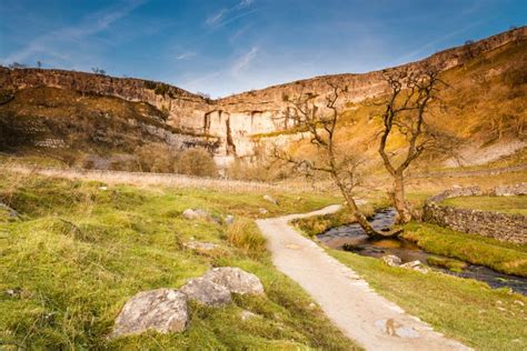 Malham Cove In Malhamdale Stock Image Image Of Dales 47698069
