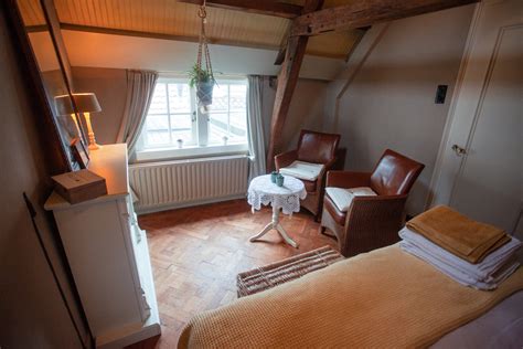 Bed And Breakfast First Class English Bandb In Dordrecht
