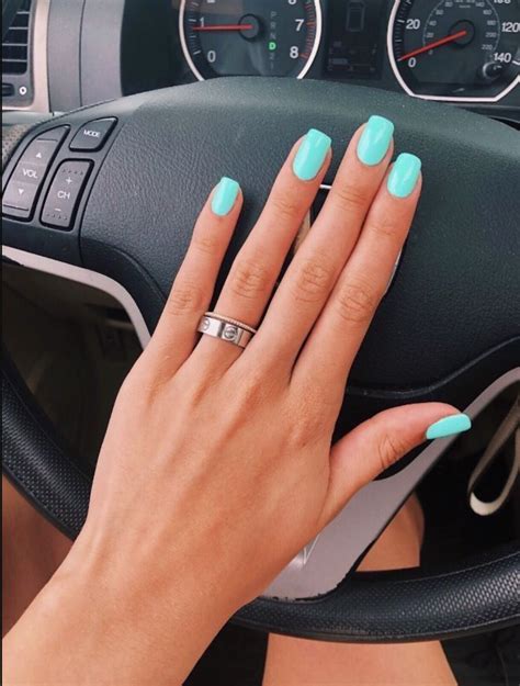 10 Popular Spring Nail Colors For 2020 An Unblurred Lady In 2020