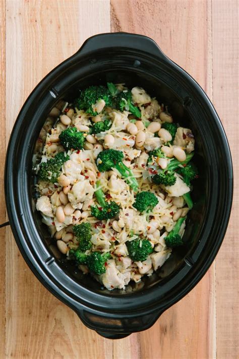Mix the cornstarch with the water. Recipe: Slow Cooker Italian Chicken and Broccoli Bowls ...