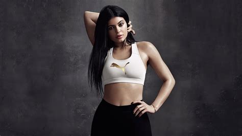 Kylie Jenner Model 4k 42585 Wallpaper