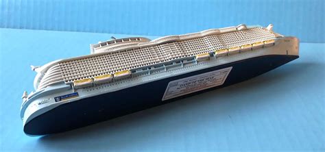 Oasis Of The Seas Royal Caribbean Cruise Ship Model In Scale 11250