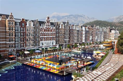 In turkije vindt u een grote veelzijdigheid aan accommodaties voor elk budget. Werken in Turkije: Afstuderen/Stage Antalya