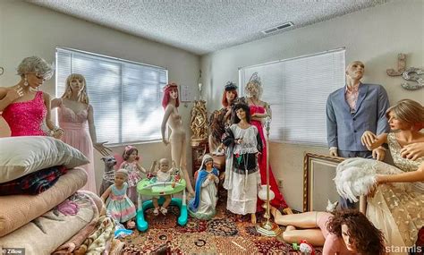 Zillow Listing For A Home Packed With Two Dozen Mannequins Horrifies