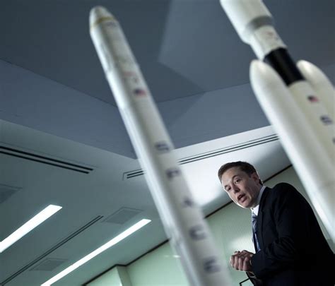 Elon Musk Plans Space Based Internet Through Largest Ever Satellite