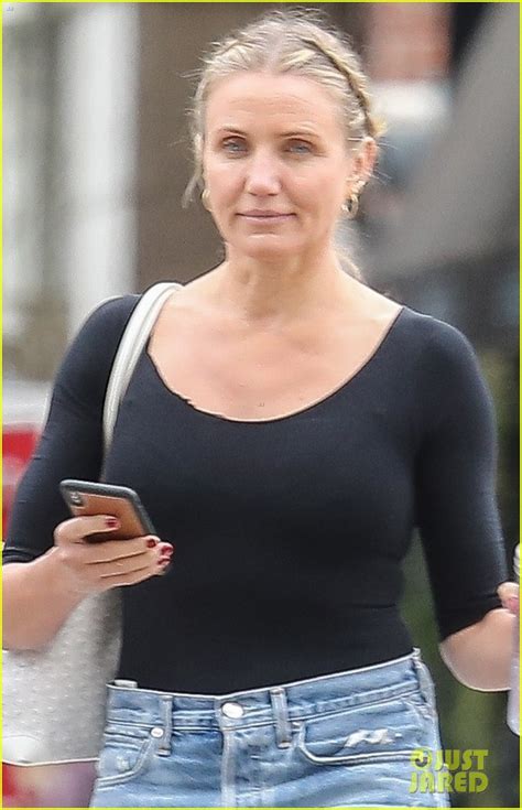 Cameron Diaz Goes Makeup Free For Day Out In Beverly Hills Photo