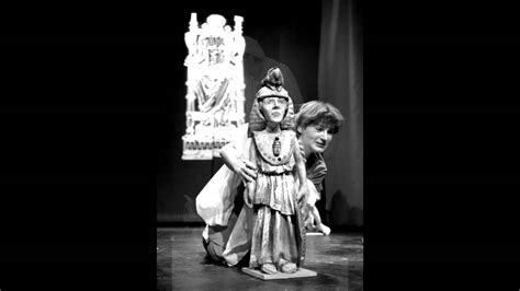 Przez piętnaście lat występowała na scenie naszego teatru dramatycznego. Zmarła Danuta Baska - Aktorka Śląskiego Teatru Lalki i ...