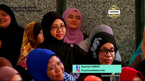 Syamsul debat isteri memandang wajah suami dengan wajah gembira. Syamsul Debat: Cabaran Transformasi Keluarga Bahagia - YouTube