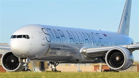 Video Singapore Airlines Star Alliance 777 Close Up Spool During Takeoff