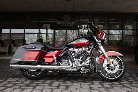 New 2021 Harley Davidson Cvo Street Glide In Rochelle Park 391400
