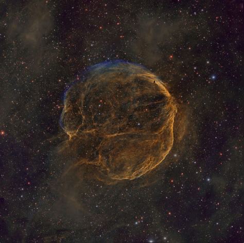Discover The Breathtaking Beauty Of A 10 000 Year Old Supernova Remnant