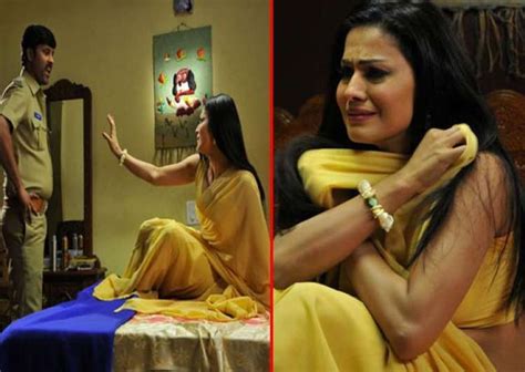 Veena Malik Does A Steamy Scene In Silk Sakkath Maga View Pics