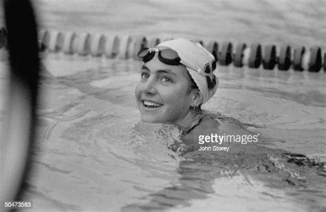 Summer Sanders Photos And Premium High Res Pictures Getty Images