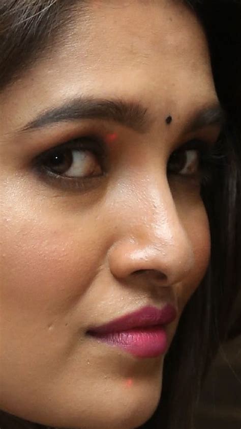 Village Barber Stories Tamil Actress Vani Bhojan Closeup Shots Face