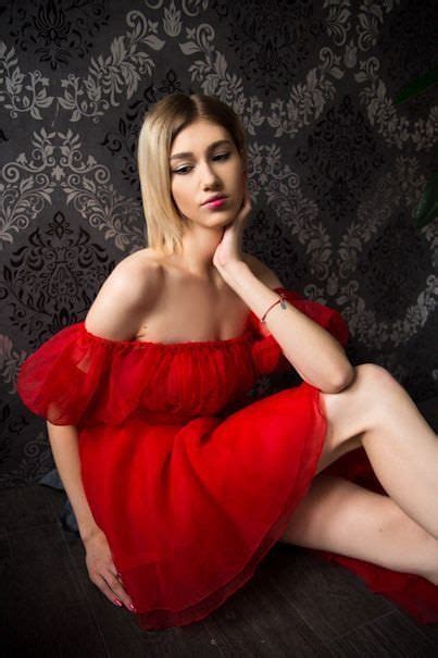Irina I Sincere Honest Belarus Women Seeking Dating With