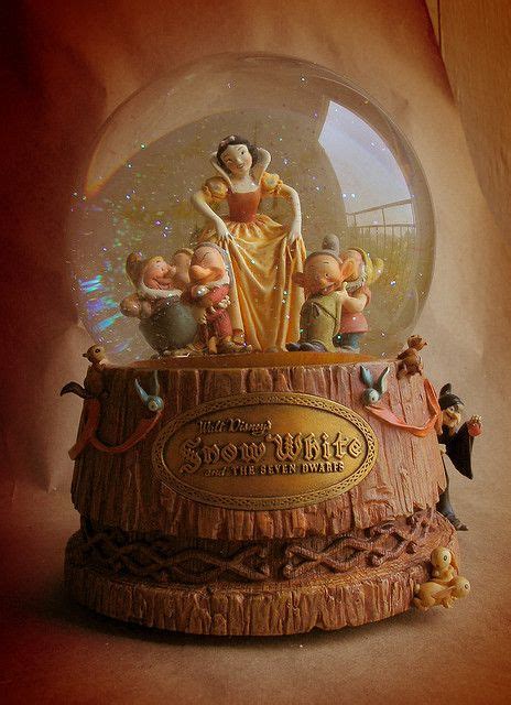 Snow White And The Seven Dwarfs Snowglobe By Jody Daily Snow Globes