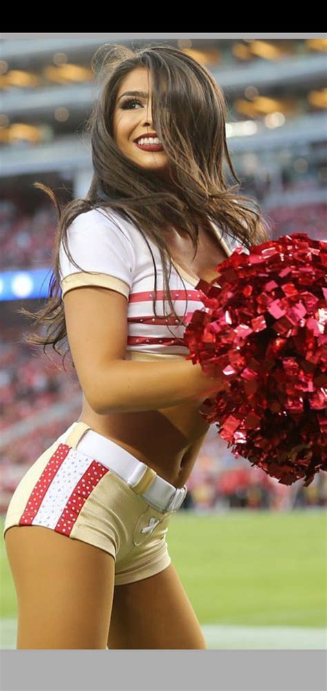 49ers Cheerleaders Hottest Nfl Cheerleaders Ice Girls Cheerleading Outfits Girls In Mini