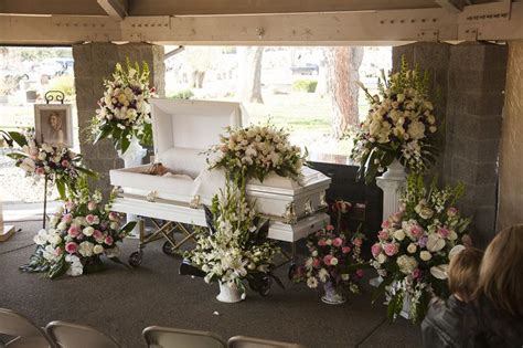 Liana Kotsura In Her Open Casket During Her Funeral Casket Funeral