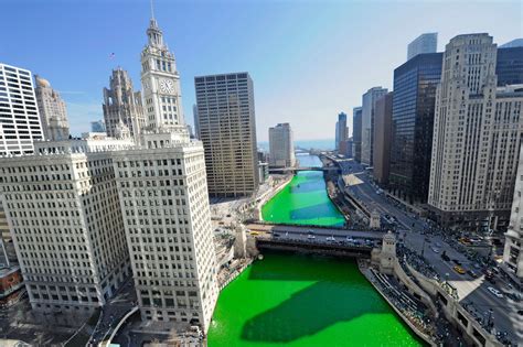 The History Of Chicago And The Green River Chicago Line Cruises