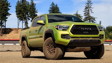 2022 Toyota Tacoma Trd Pro First Drive An Aging Pro Ups Its Off Road