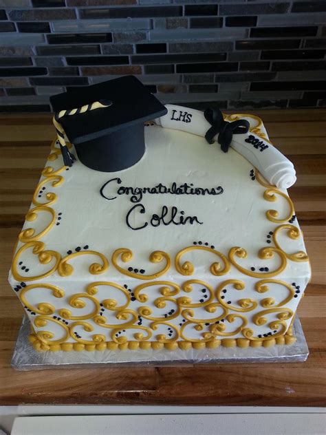 Black And Gold Graduation Cake Graduationcakes Graduation Party Cake