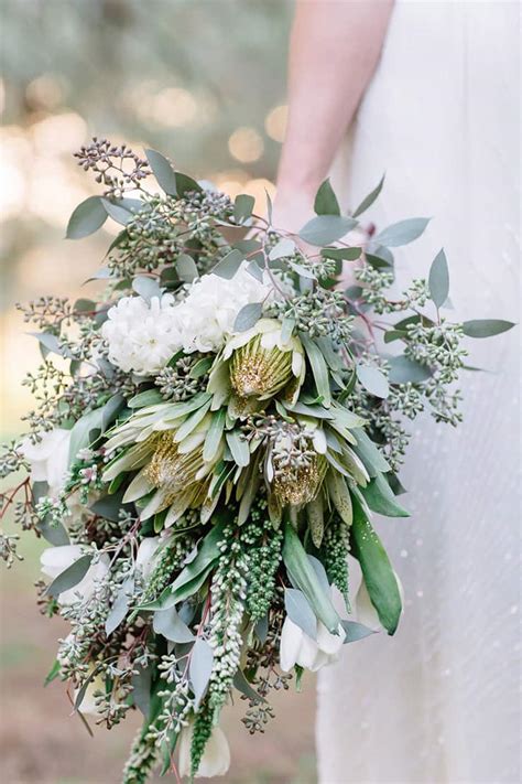 Save money on wedding flowers without compromising the look of your event if there's one month you should avoid for your wedding day in regards to flowers, it's february. Fresh Ideas for Your Wedding Flowers