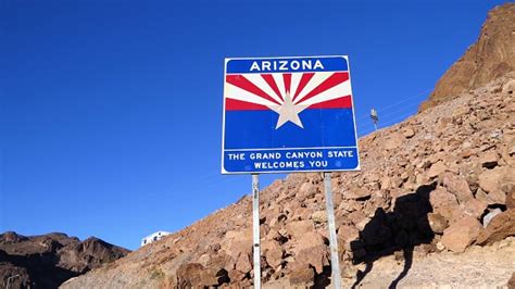 Arizona State Line Welcome Sign Stock Photo Download Image Now Istock