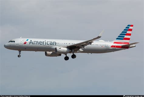 N988AL American Airlines Airbus A321 231 WL Photo By Simon Fewkes