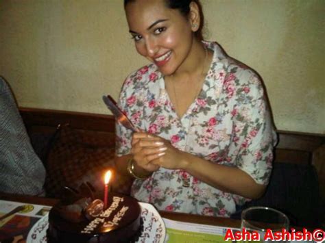 Asha Ashish Sonakshi Sinha Celebrating Her Birthday