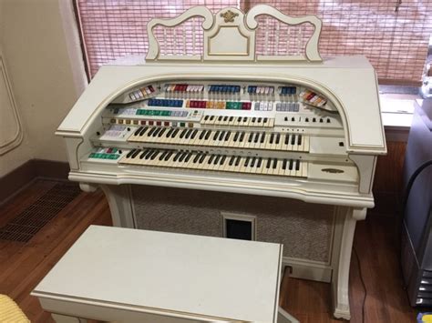 Wurlitzer 950ta Electric Organ In White Nex Tech Classifieds