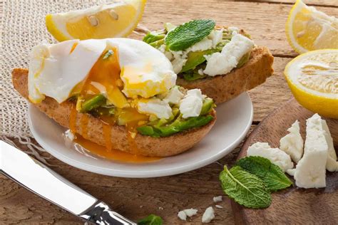 Avocado And Poached Egg Open Sandwich Mums Pantry