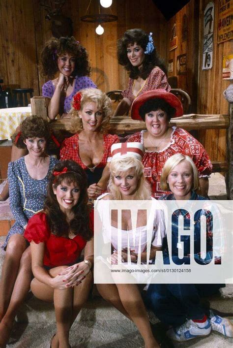 Hee Haw Top From Left Jackie Waddell Lisa Todd Center From Left