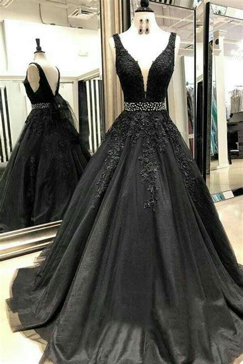 Pin By Aissa Jussab On Dress Black Lace Prom Dress Graduation Dresses Long Black Prom Dresses