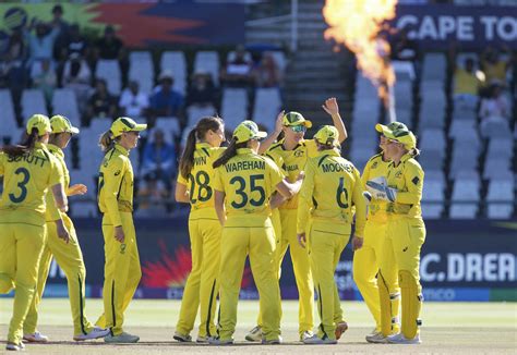 Darcie Brown Celebrates With Her Team Mates Espncricinfo Com