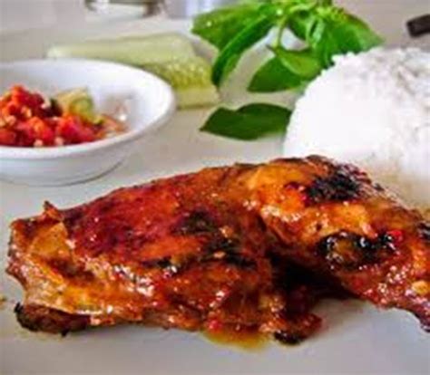 Resep gulai ayam kampung khas padang yang enak dan mudah dibuat gulai ayam kampung merupakan resep andalan dari. Resep Membuat Ayam Bakar Padang Asli Enak - Harian Resep