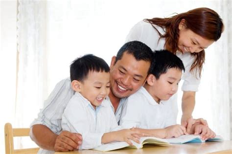 5 Manfaat Baca Buku Untuk Anak Dan Cara Membiasakannya