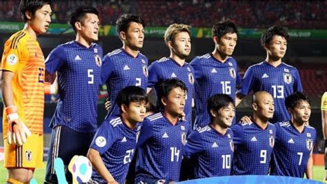 May 31, 2021 · 日本サッカーのオリンピックの準備が着々と進んでいる。 a代表の最終予選進出早期確定で、選手が負担なくオリンピックチームに合流できるようになった。 そこにワイルドカードの3人まで試合をともにすることになる。 サッカー東京オリンピック日本代表 オーバーエイジは誰だ ...