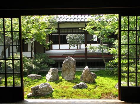 27 calm japanese inspired courtyard ideas digsdigs
