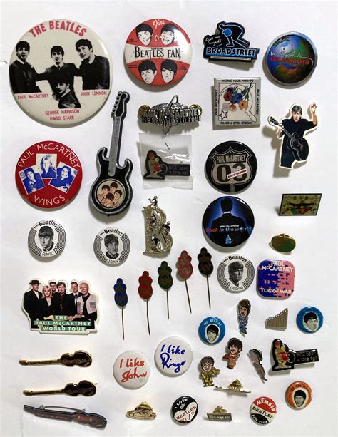 Lot 551 The Beatles Original Pin Badges