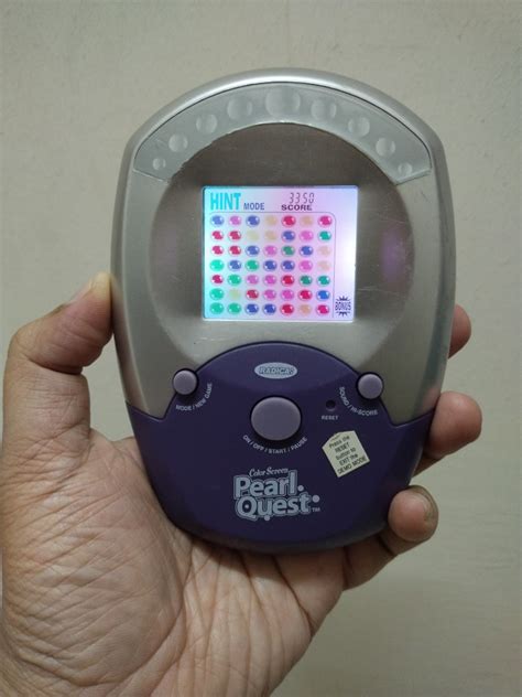 Radica Color Screen Pearl Quest Lcd Electronic Handheld Game Hobbies