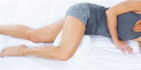 5 Benefits Of Using A Knee Pillow Techicy