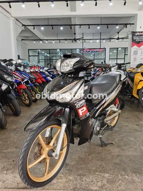 The wave 125 cost less and. Honda Wave Dash 125 Fi - Beli Motor Honda Melalui Bidaan ...