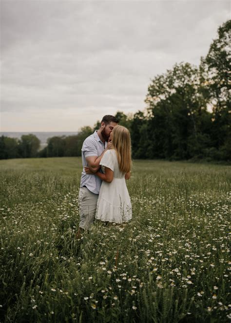 Wild Flower Field Couples Shoot In Geneseo Ny Brooke Nick In 2021