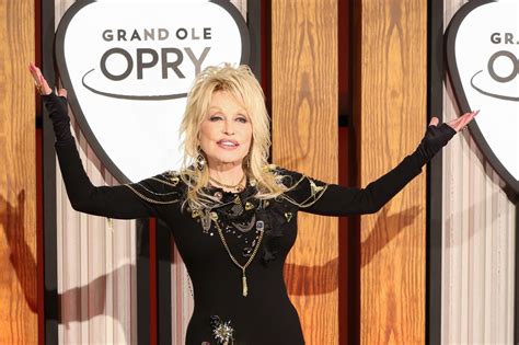 Dolly Parton Once Revealed The Secret To A Lasting Marriage ‘stay Gone